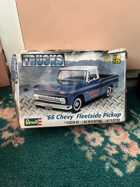 Revell ‘66 Chevy fleetside pickup truck